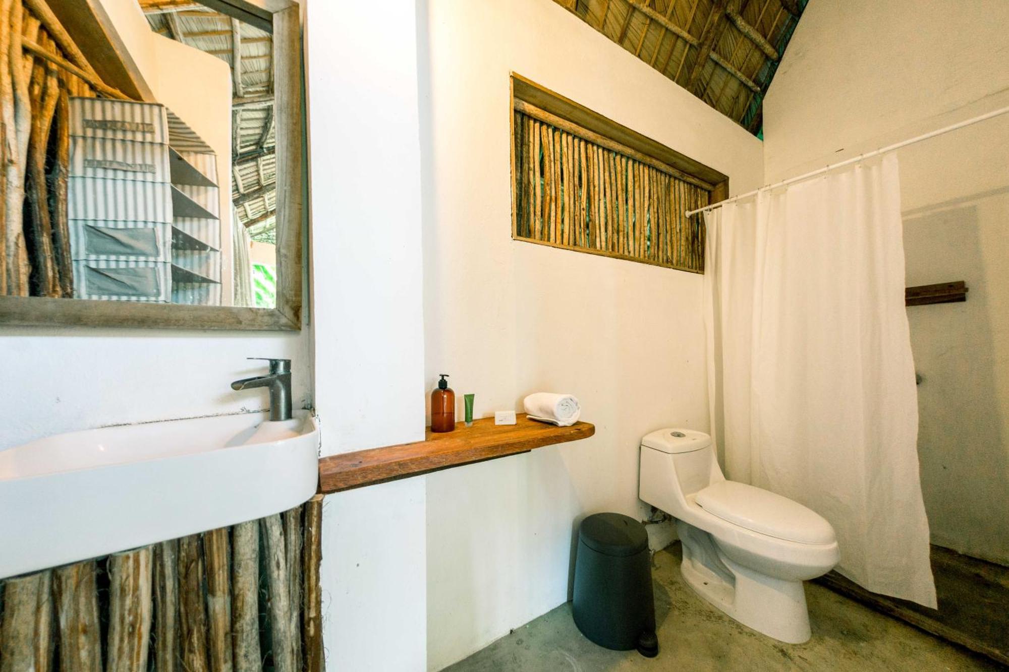 Ganesh Hostel & Shivas Bungalows El Valle Quarto foto
